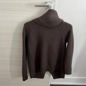 Banana republic sweater